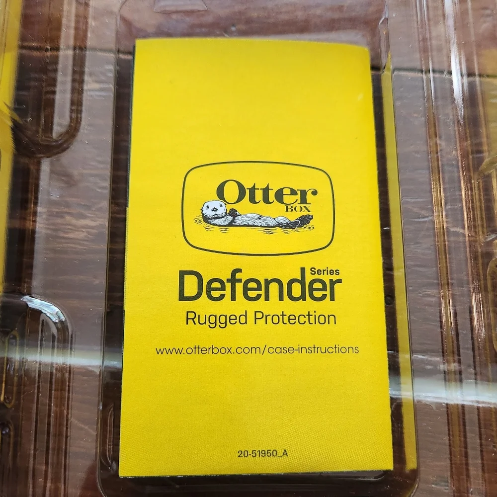 OtterBox Defender Series Belt Clip/Holster for Samsung Galaxy S7